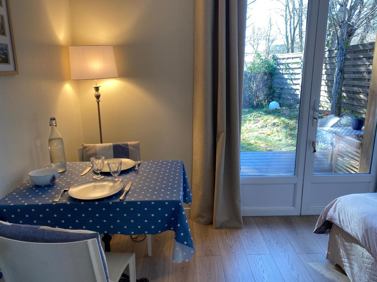 Escale Sous Les Pins Villa Сал Екстериор снимка